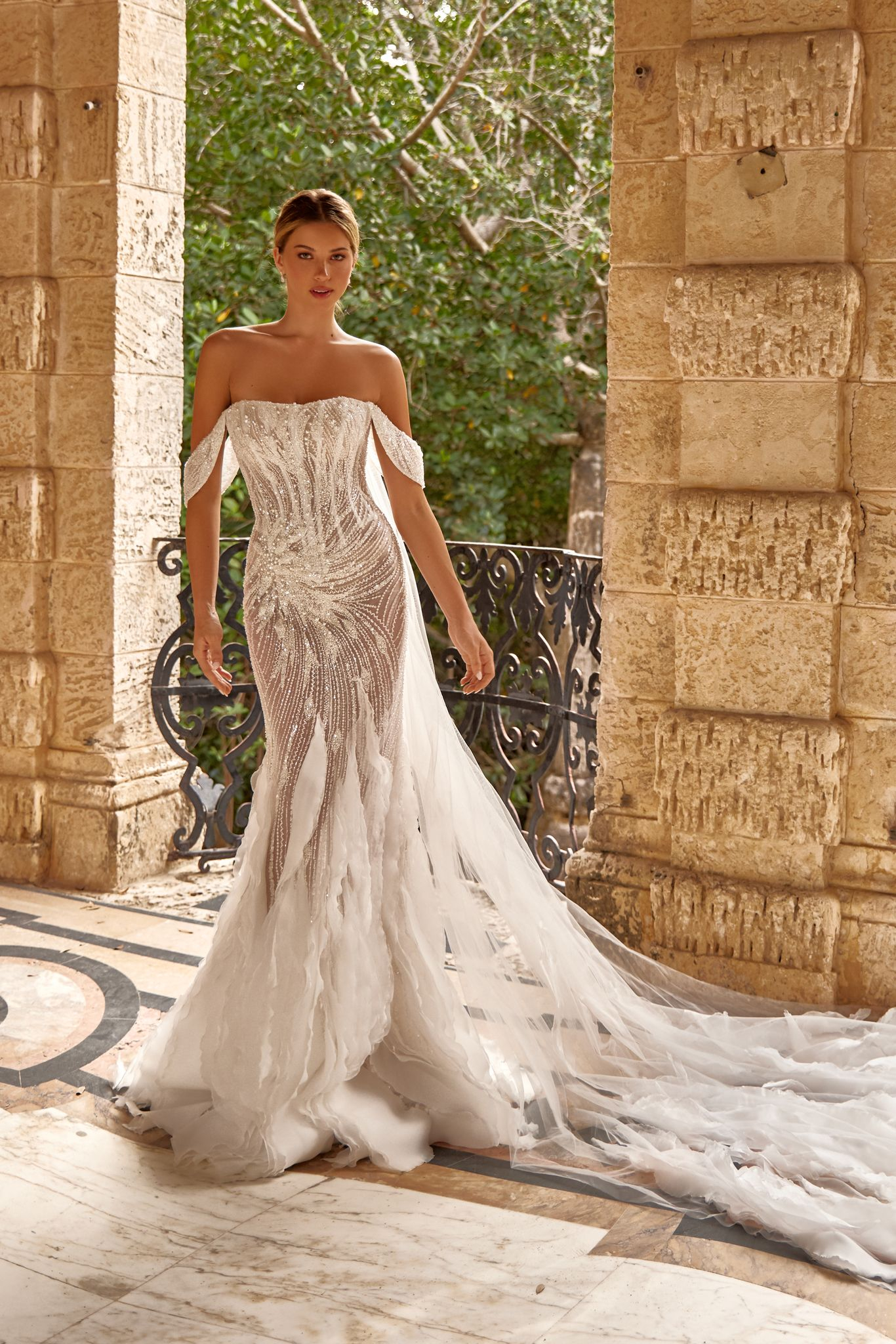 wedding dress Rafaele with cape by OKSANA MUKHA Платье Rafaele: воздушные ткани, декоративная отделка и накидка.
