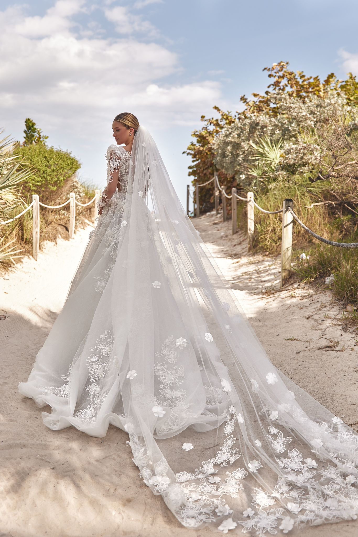 photo of accessory dress Astra veil: 