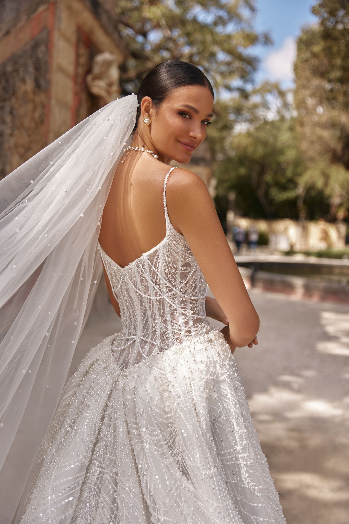 accessory dress Beatrice veil by OKSANA MUKHA photo of accessory dress Beatrice veil: