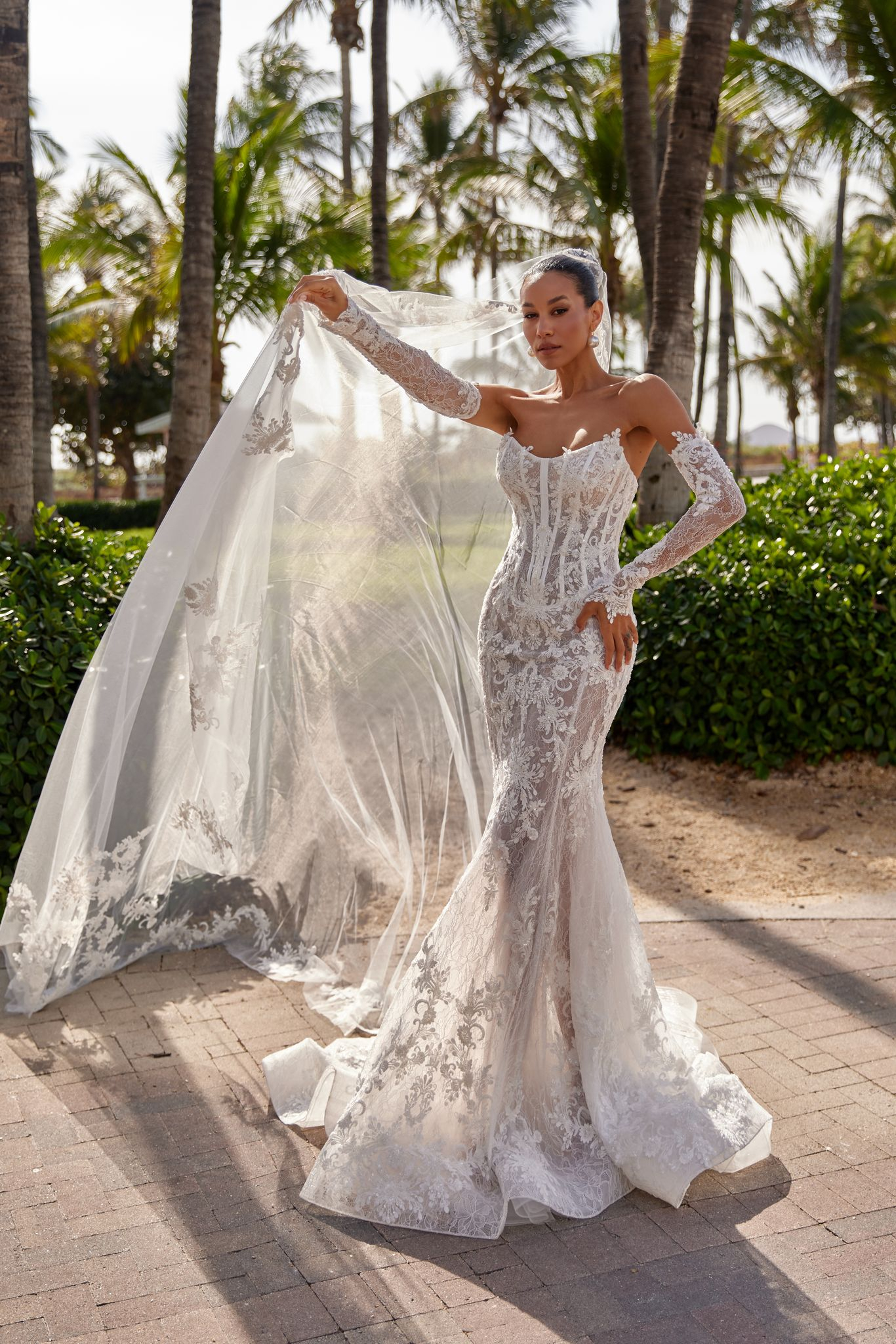 accessory dress Emerald veil by OKSANA MUKHA photo of accessory dress Emerald veil: