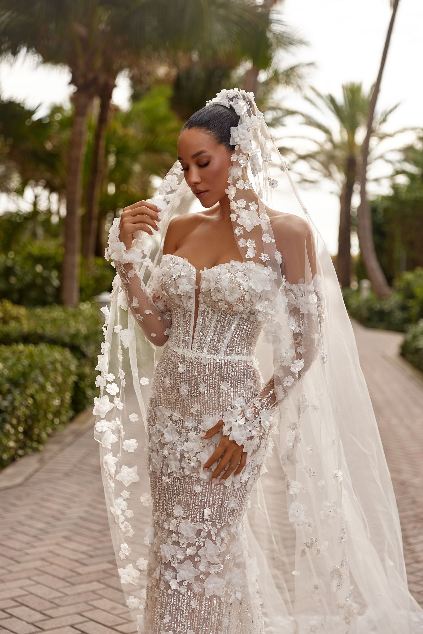 photo of accessory dress Dina gloves: 