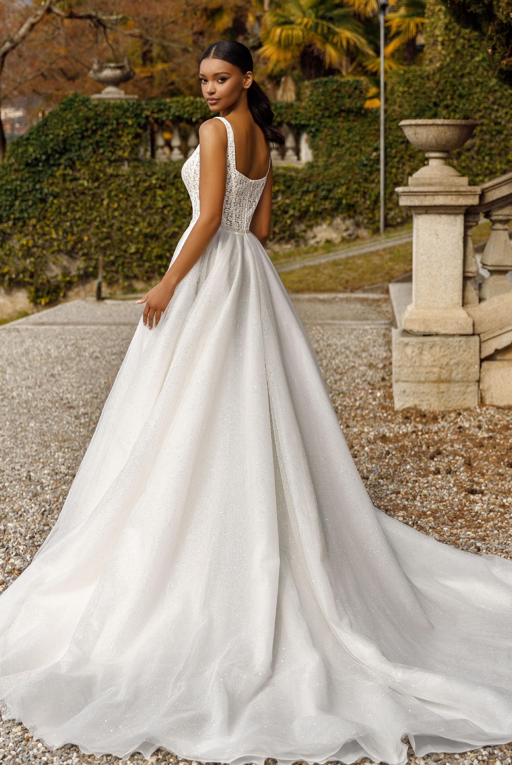 Buy Izara at OKSANA MUKHA