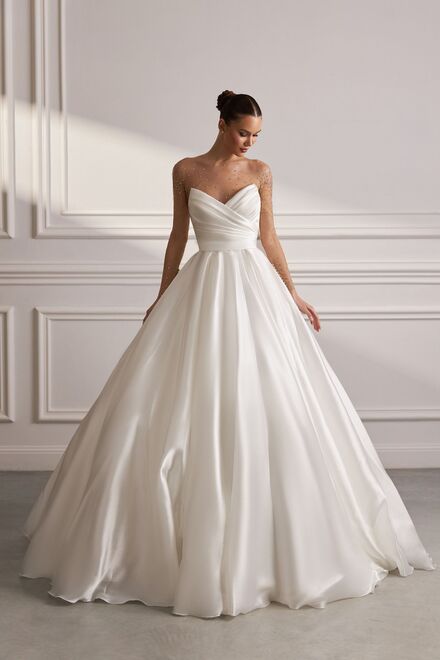 photo of wedding dress Ariel: a line, v-neck, spaghetti straps, no overskirt, ivory, long