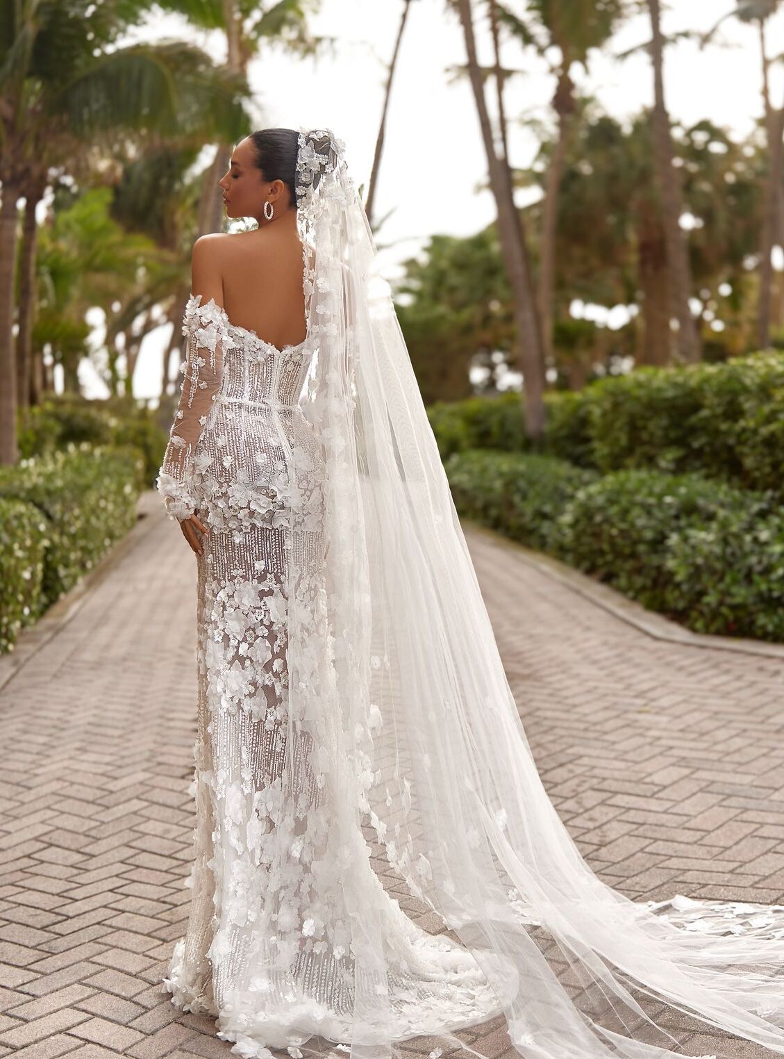 photo of accessory dress Dina veil: 