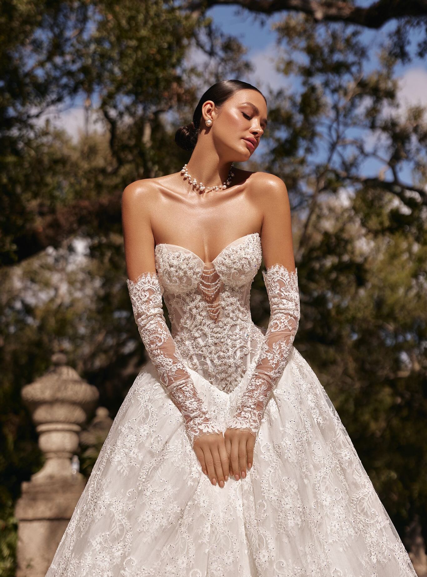 accessory dress Rosabelle gloves by OKSANA MUKHA photo of accessory dress Rosabelle gloves: