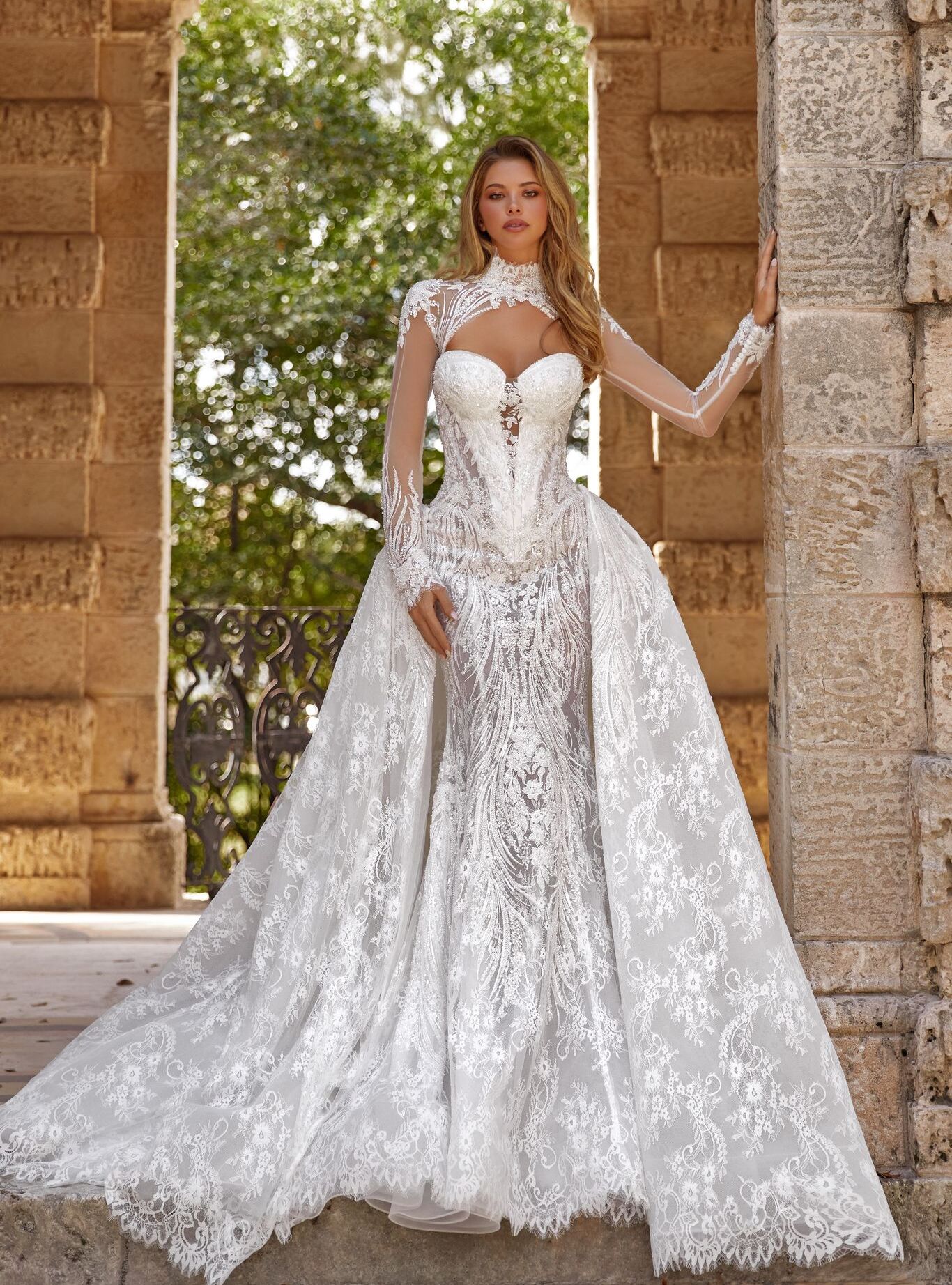 photo of accessory dress Delilah cape: 