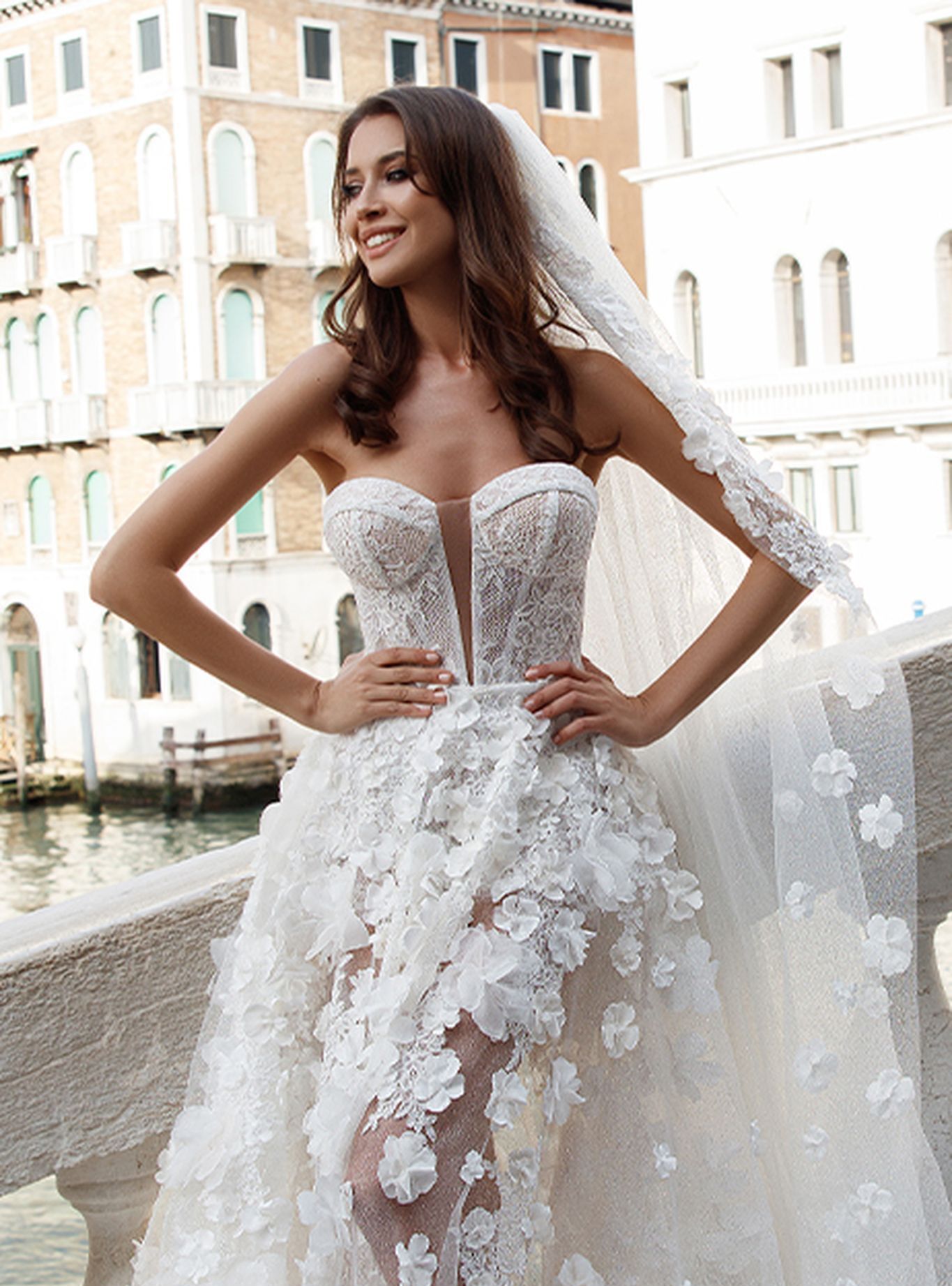 Wedding mini dress set, detachable skirt, glitter lace