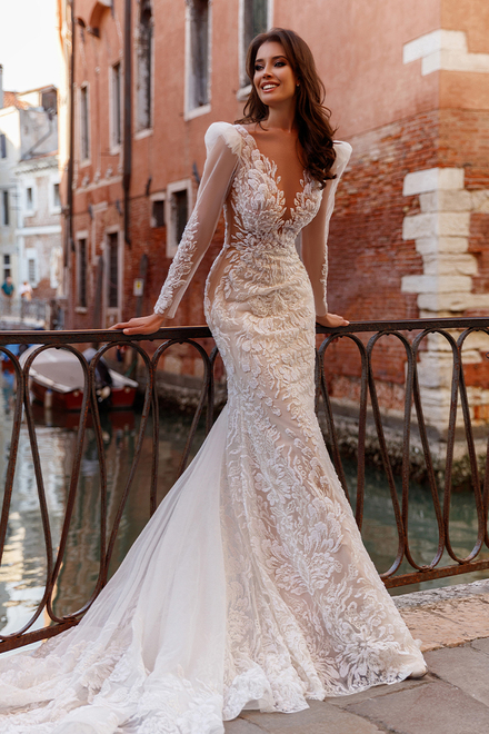 Gloria FITTED wedding dress by OKSANA MUKHA