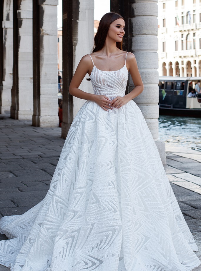 Wedding dress princess silhouette, organza jacquard