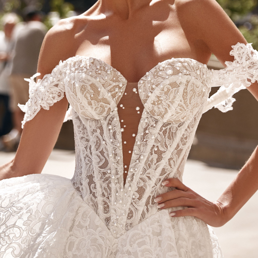 photo of wedding dress Amour: ivory