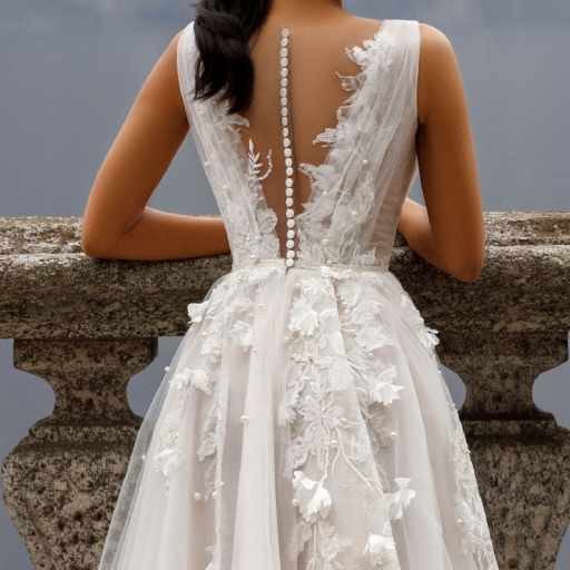 wedding dress Alexandra by OKSANA MUKHA photo of wedding dress Alexandra: ivory, nude