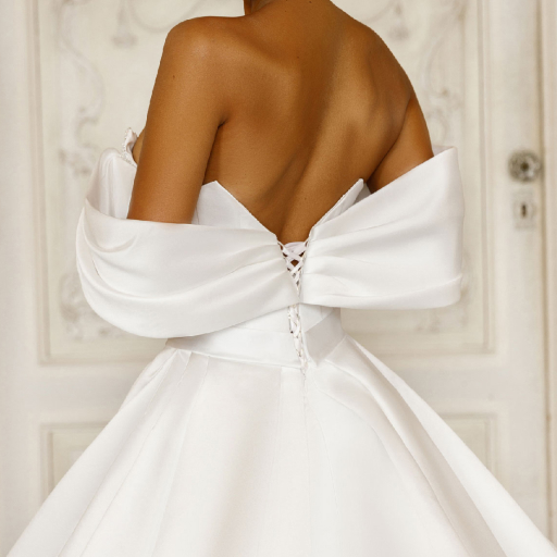 wedding dress Adriana by OKSANA MUKHA photo of wedding dress Adriana: ivory