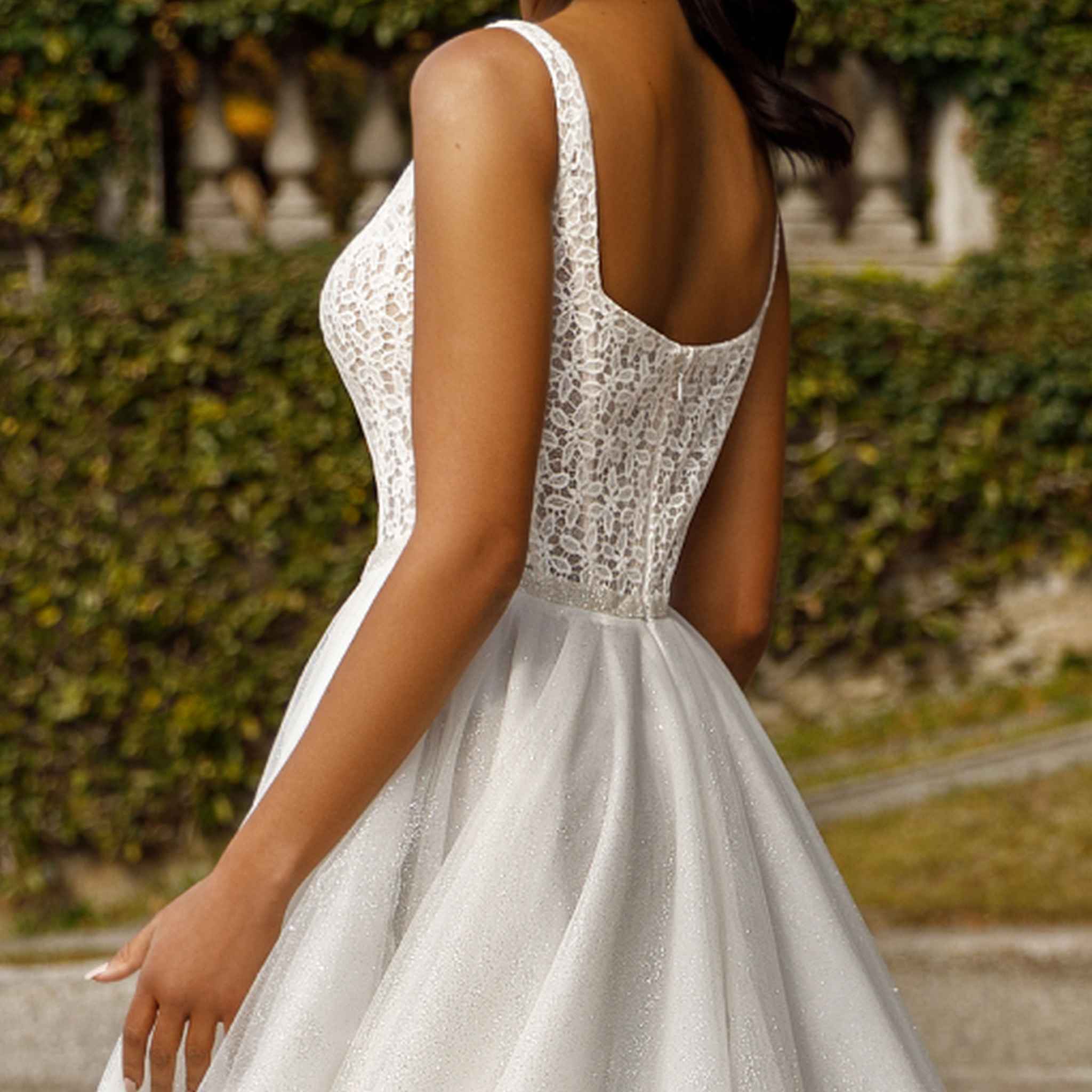 wedding dress Izara by OKSANA MUKHA photo of wedding dress Izara: кремовий