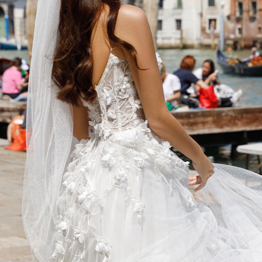 wedding dress Molly by OKSANA MUKHA photo of wedding dress Molly: ivory