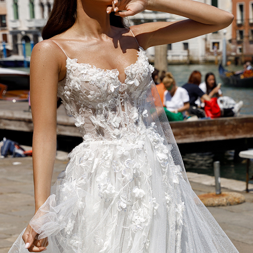 wedding dress Molly by OKSANA MUKHA photo of wedding dress Molly: ivory