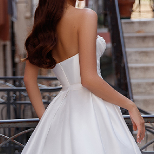 photo of wedding dress Nelly: kremowy, nagi