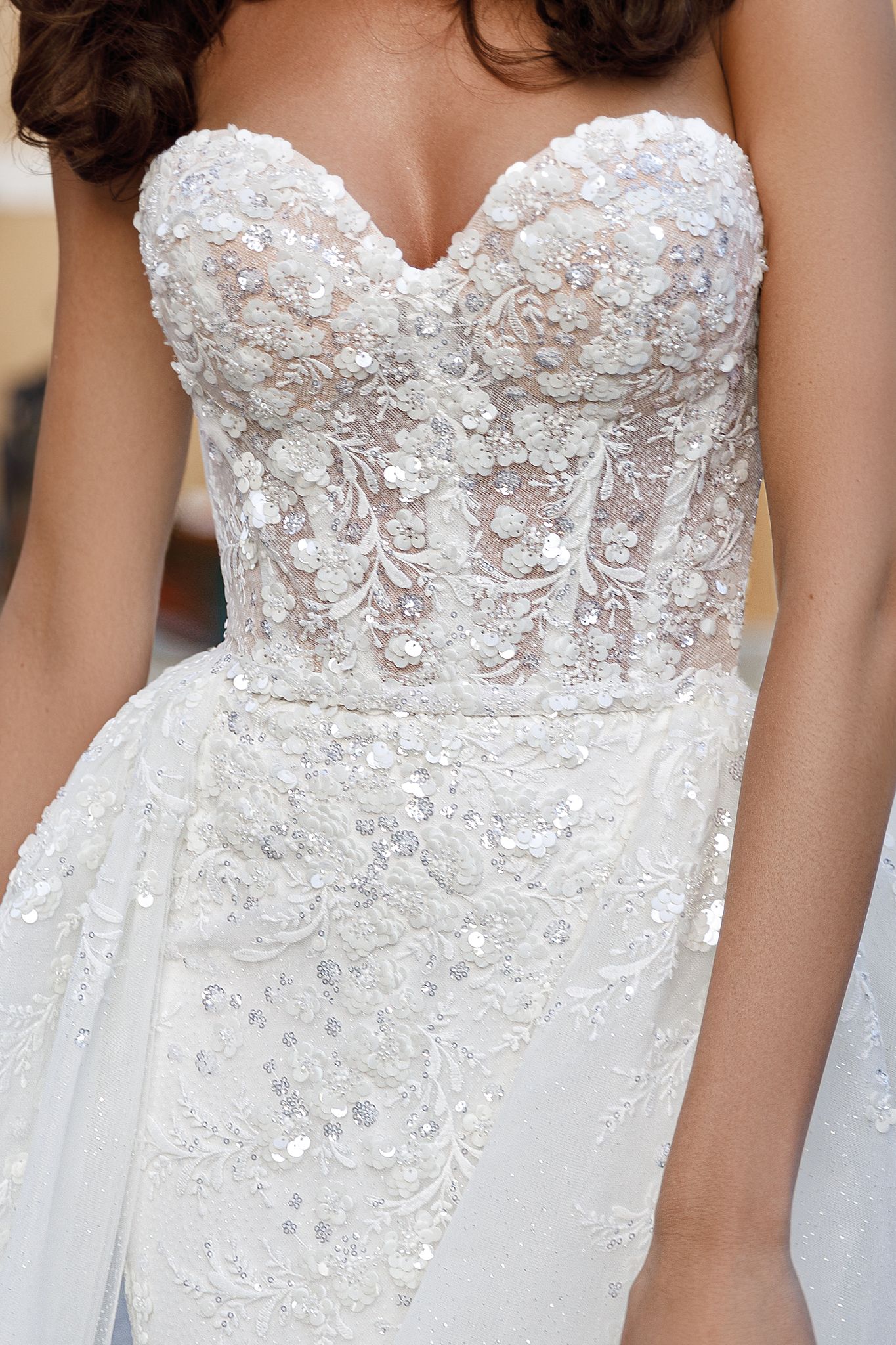 photo of wedding dress Jane: ivory