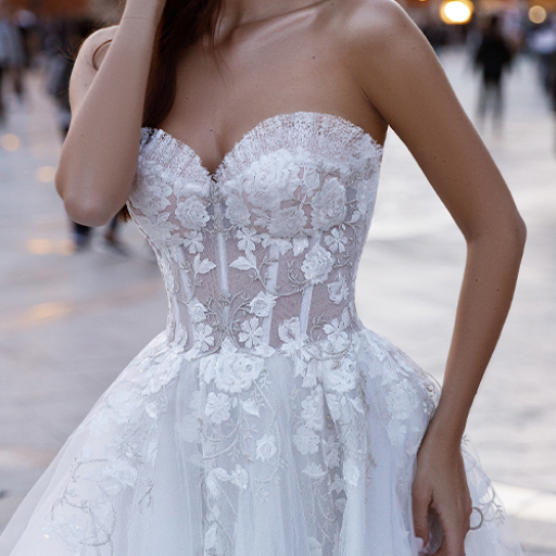 wedding dress Oma by OKSANA MUKHA photo of wedding dress Oma: elfenbein