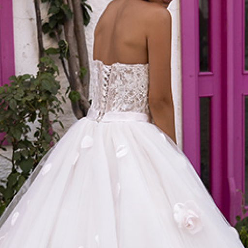 photo of wedding dress Saflor: ivory