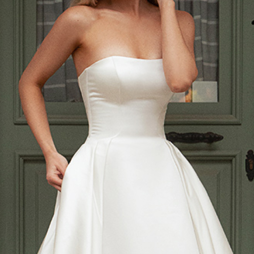 photo of wedding dress Tesora: ivory