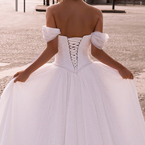 photo of wedding dress Izumrud: ivory