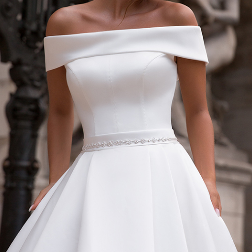photo of wedding dress Evis-1: ivory