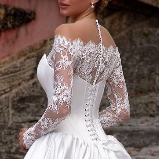 wedding dress Alba with cape by OKSANA MUKHA photo of wedding dress Alba with cape: кремовый
