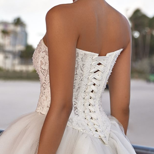 wedding dress Ava by OKSANA MUKHA photo of wedding dress Ava: elfenbein