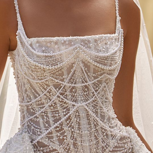 photo of wedding dress Beatrice: ivory