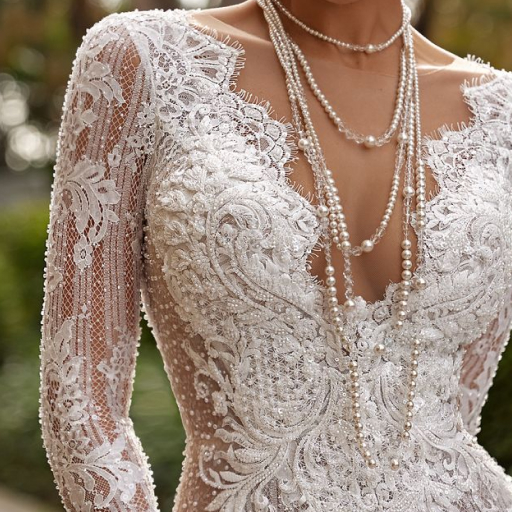 photo of wedding dress Liora: ivory