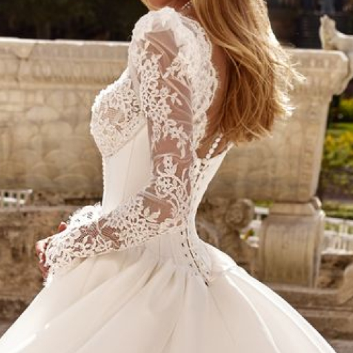 photo of wedding dress Margo: ivory