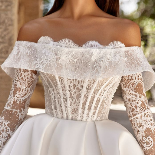 wedding dress Rhea by OKSANA MUKHA photo of wedding dress Rhea: кремовый