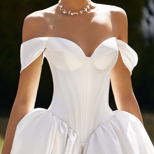 photo of wedding dress Sabina: ivory